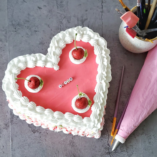 Buttercream Cake Sculpture Heart "Lover" (Coral)