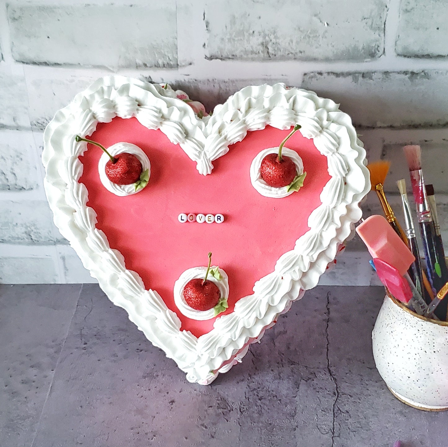 Buttercream Cake Sculpture Heart "Lover" (Coral)