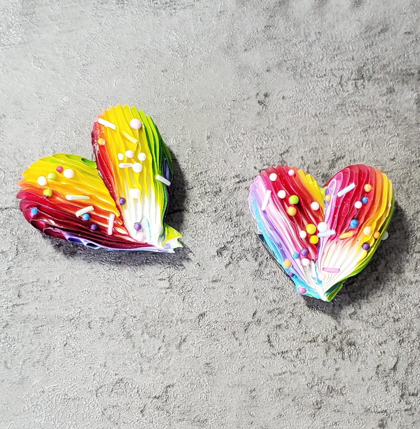 Buttercream Heart Sculpture Magnetic Rainbow