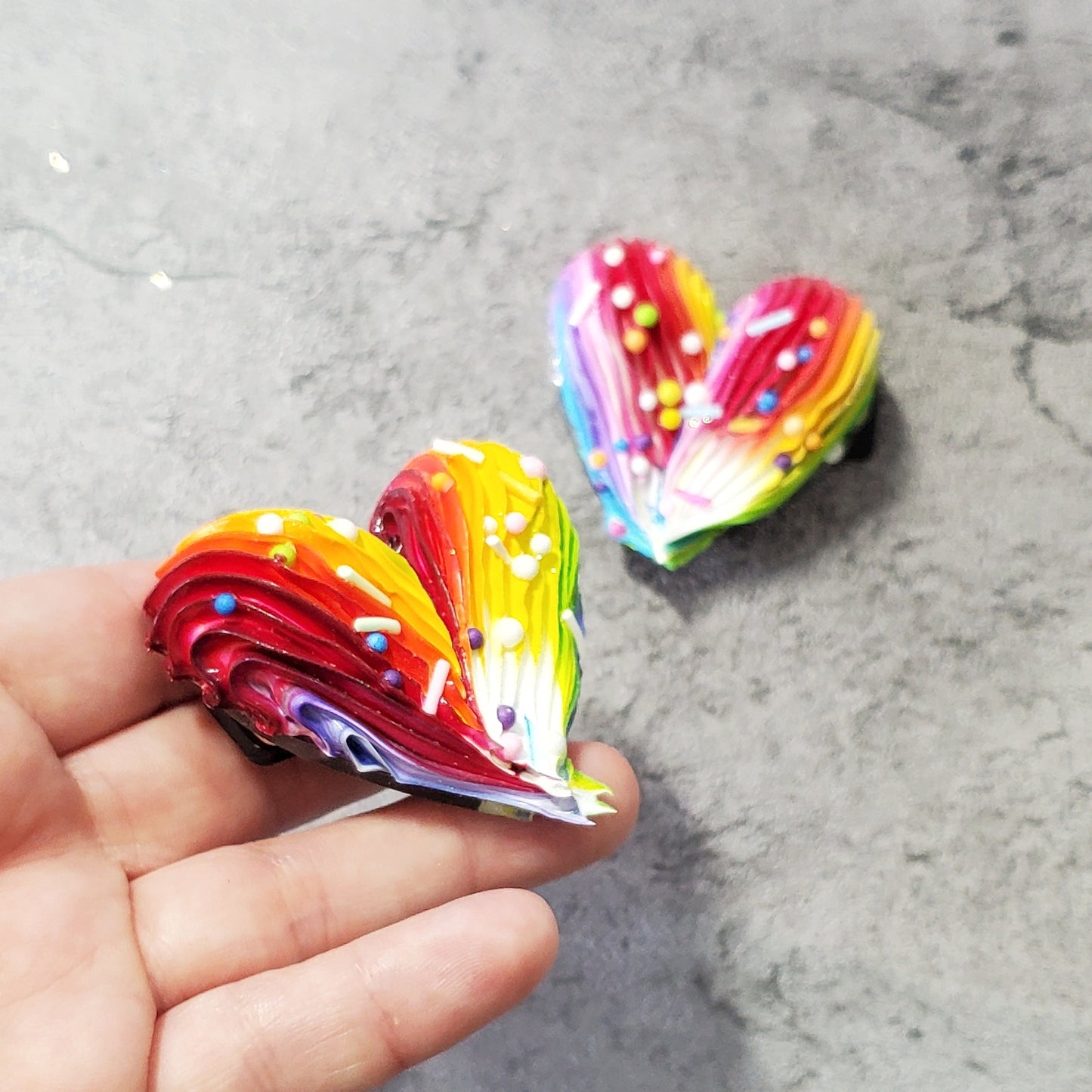 Buttercream Heart Sculpture Magnetic Rainbow