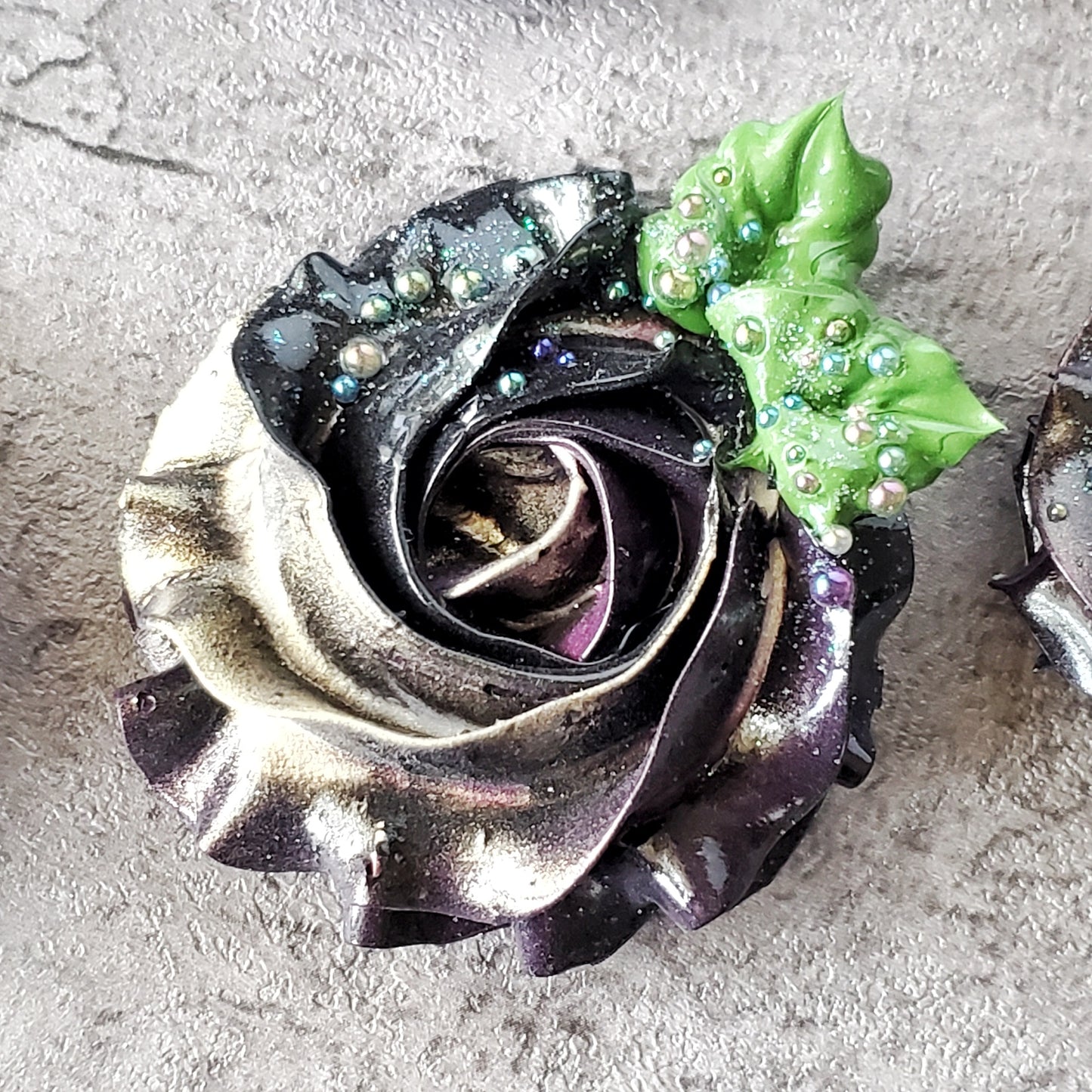 Rosette Icing Sculpture Magnetic Brooch Shades of Black