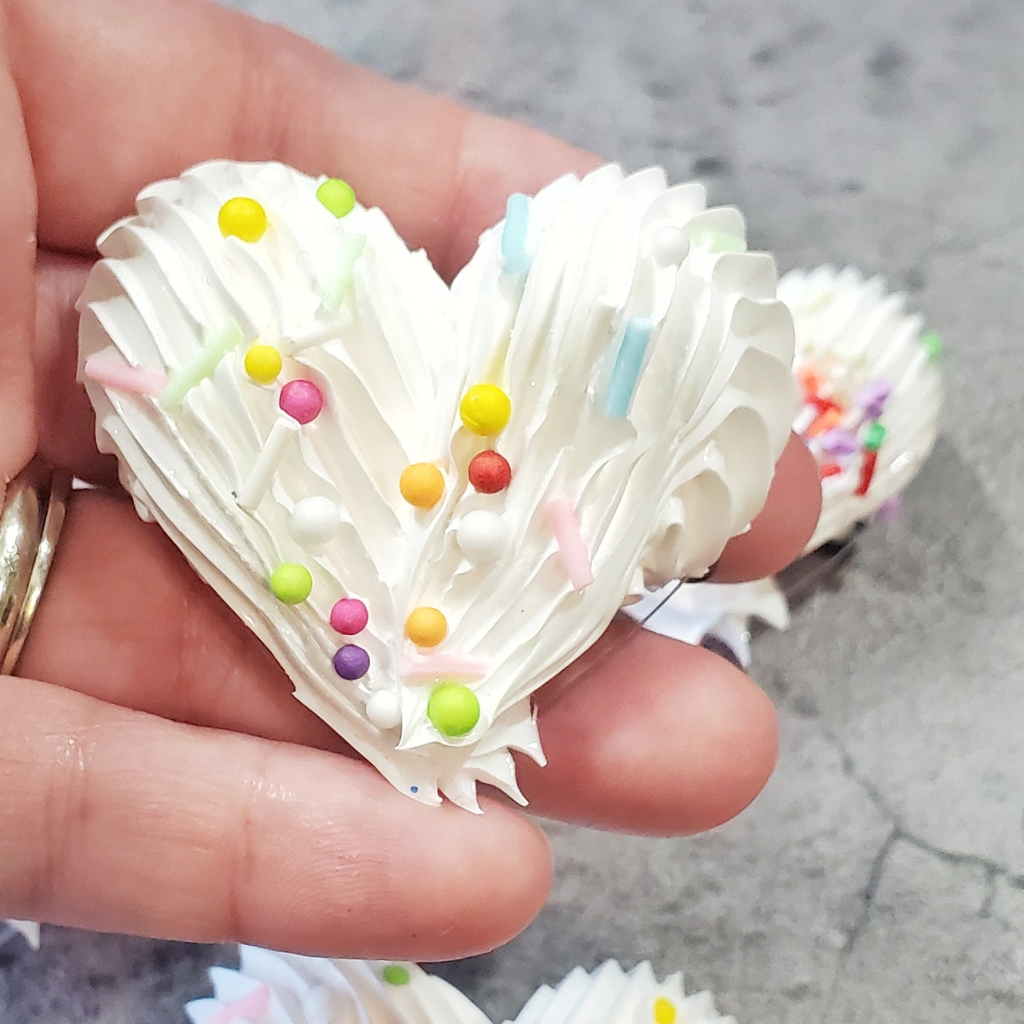 Buttercream Heart Sculpture Magnetic Brooch Birthday